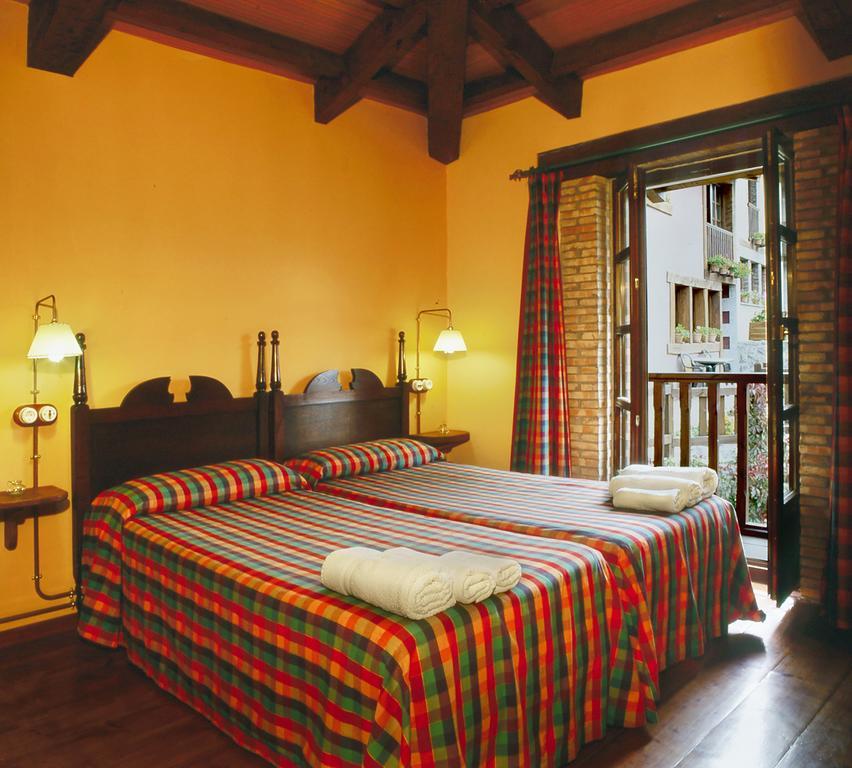Casa Rural La Riba Sames Zewnętrze zdjęcie